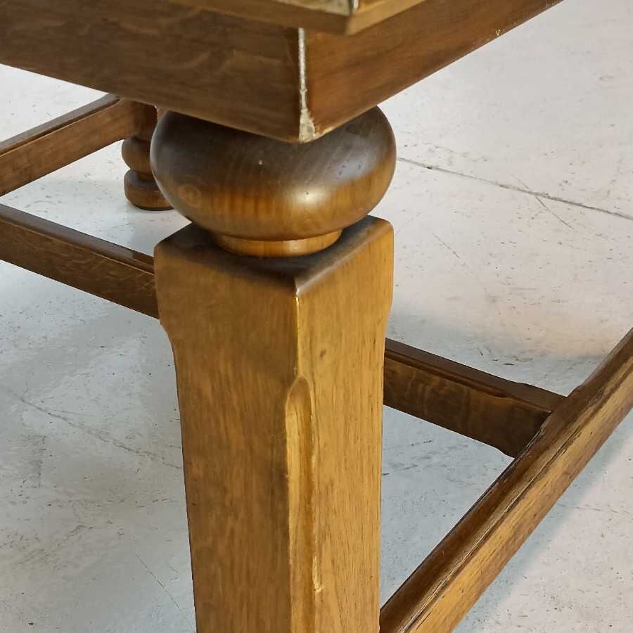 Tavolo quadrato in stile - immagine 5