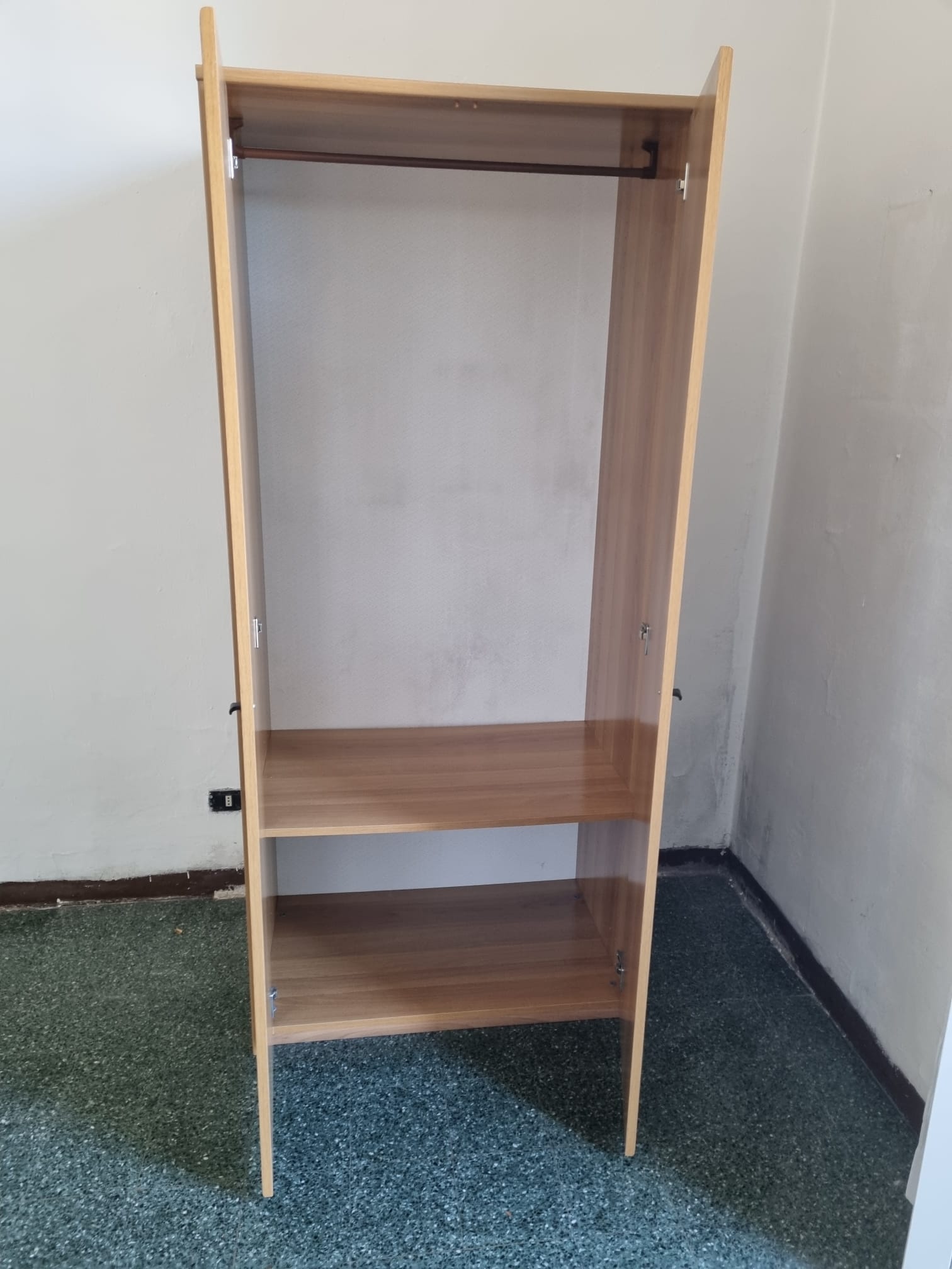 Armadio a 2 ante - immagine 2