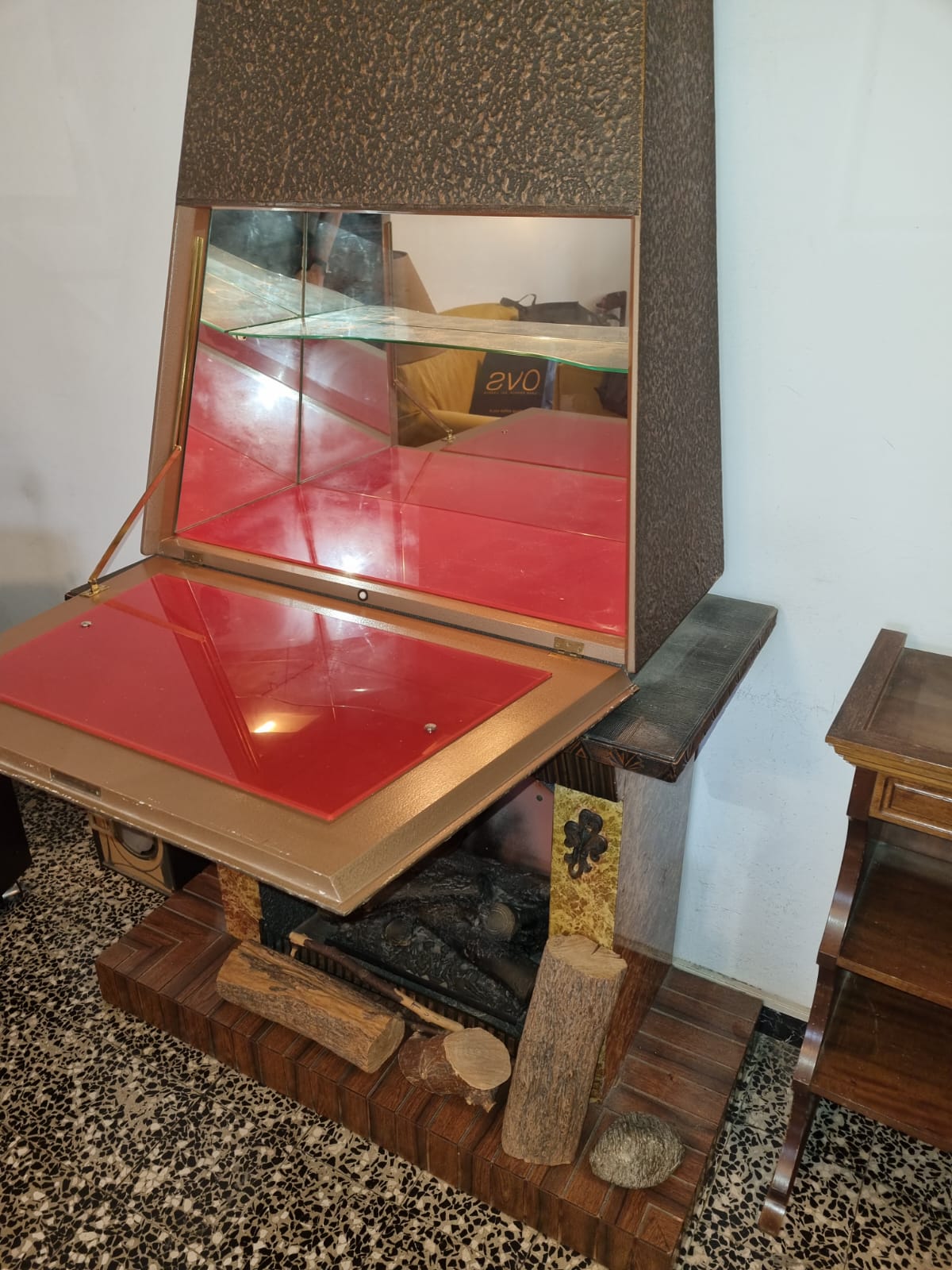 Mobile Bar Vintage anni 70 a Caminetto - immagine 2