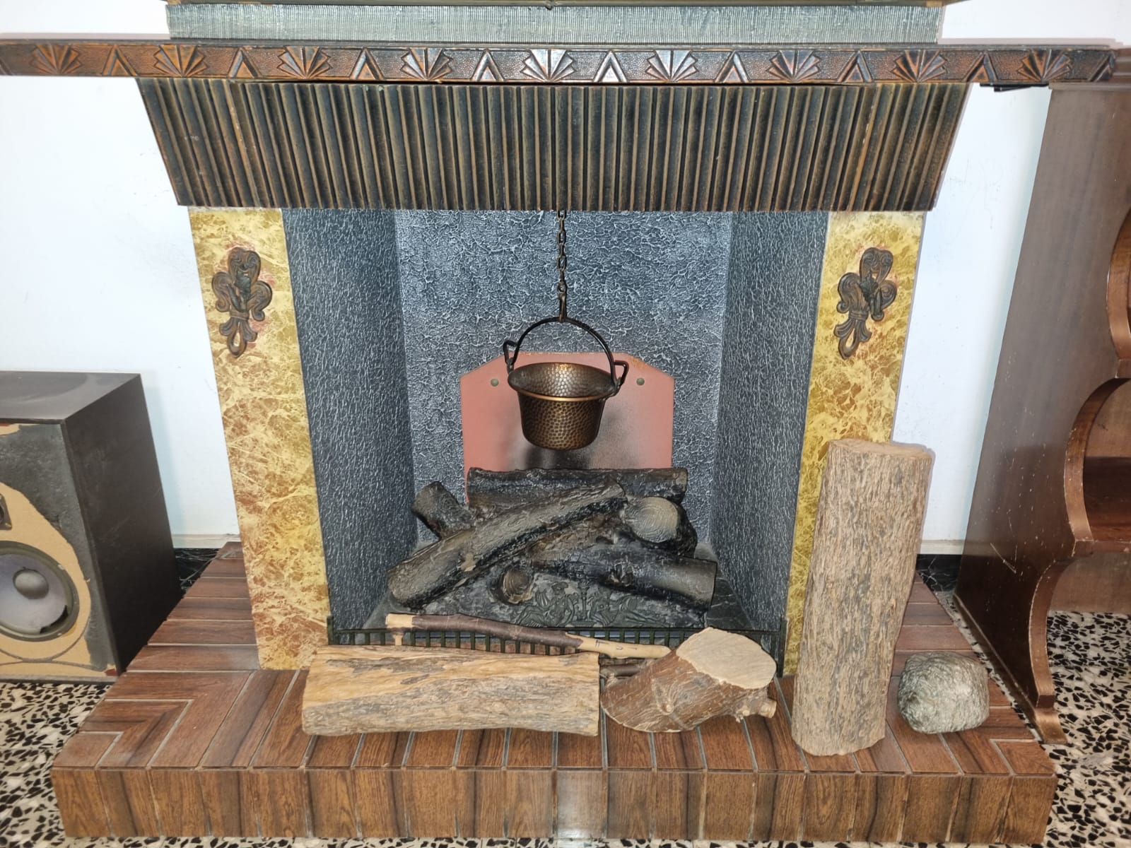 Mobile Bar Vintage anni 70 a Caminetto - immagine 3