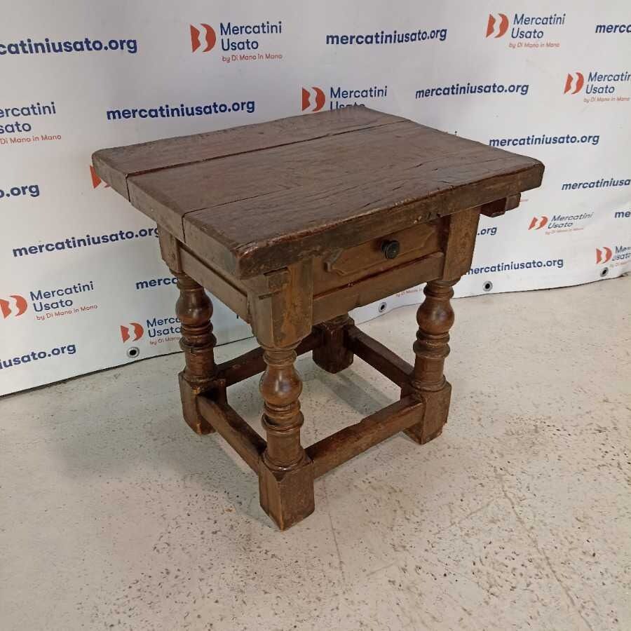 Tavolino in Noce massello - immagine 2