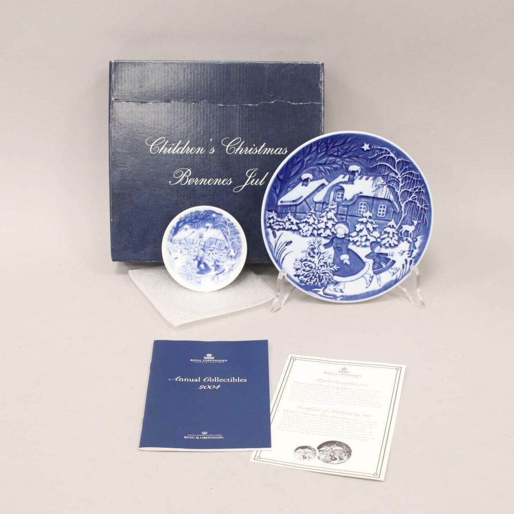 Royal Copenhagen Piatto di Natale Bambini 2004 - immagine 4
