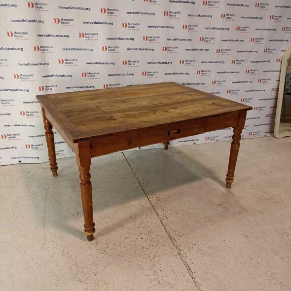 Tavolo Rustico in legno di Abete massello