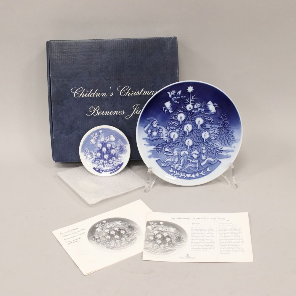 Royal Copenhagen Piatto di Natale Bambini 2003 - immagine 2