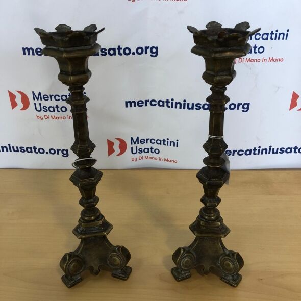 Coppia di torcieri in bronzo