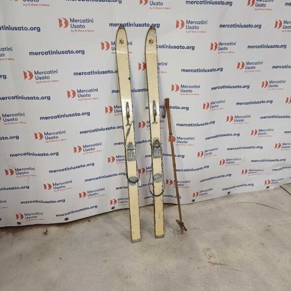 Sci Vintage in legno con attacchi Kandahar