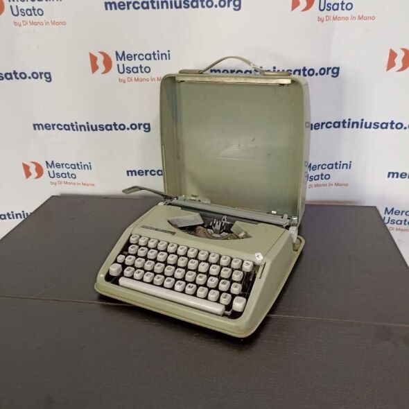 Macchina da scrivere Hermes Baby con custodia