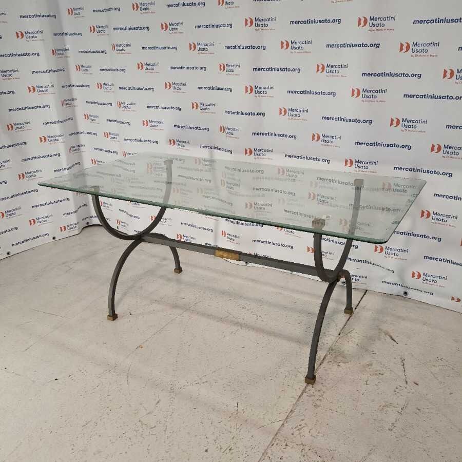 Tavolo in ferro con vetro molato