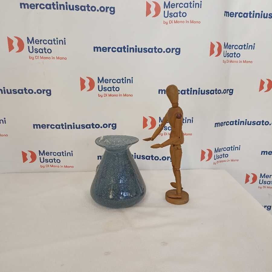 Vaso in vetro soffiato bluastro con bolle - immagine 2