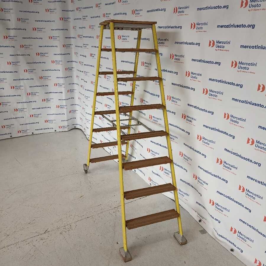 Scala trabattello con ruote in ferro - immagine 3