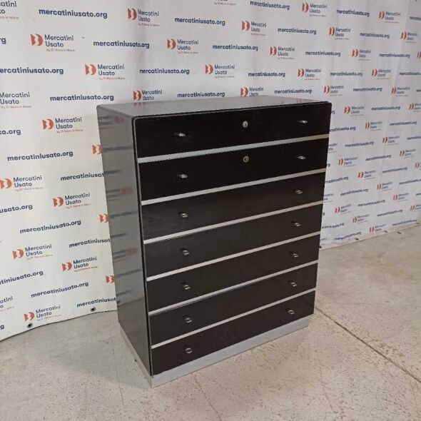 Settimanale laccato nero