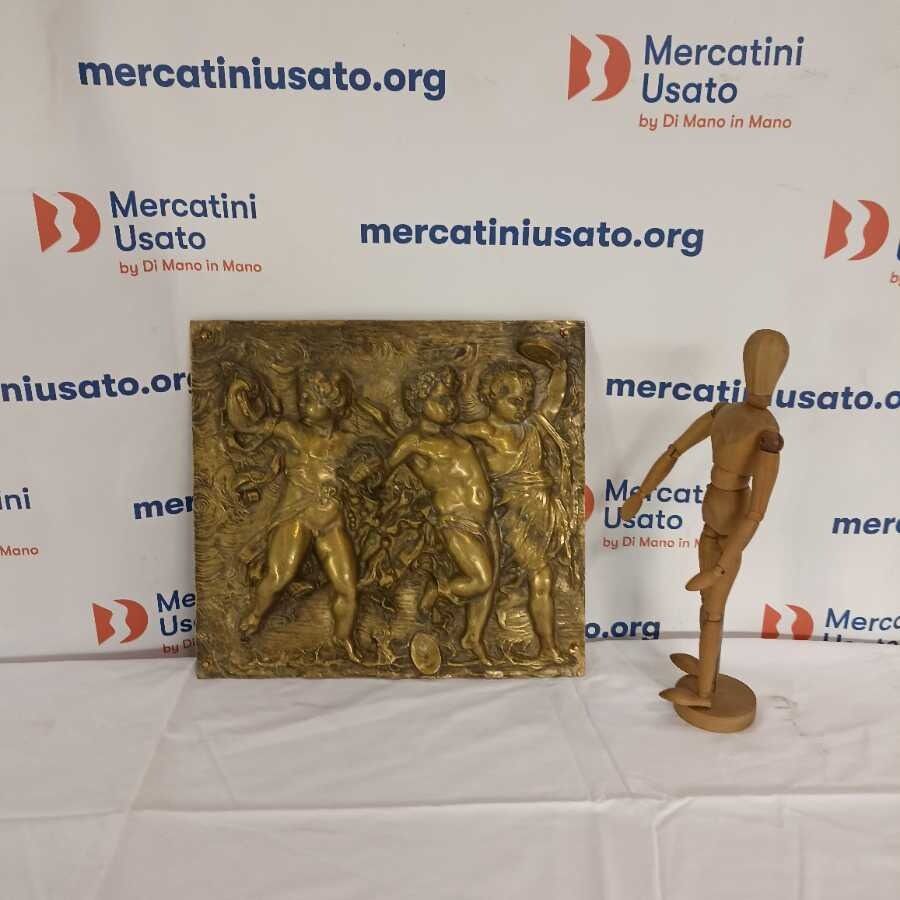 Placca in bronzo con putti in bassorilievo - immagine 2