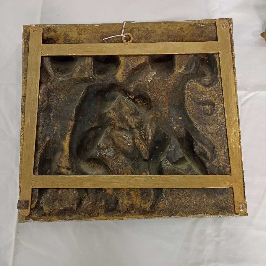 Placca in bronzo con putti in bassorilievo - immagine 6